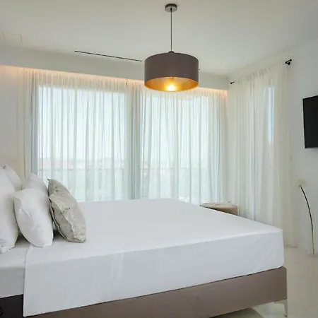 Сasa de vacaciones Ferienhaus Mit Privatpool Fur 8 Personen Ca 250 Qm In Brodarica, Dalmatien Norddalmatien *